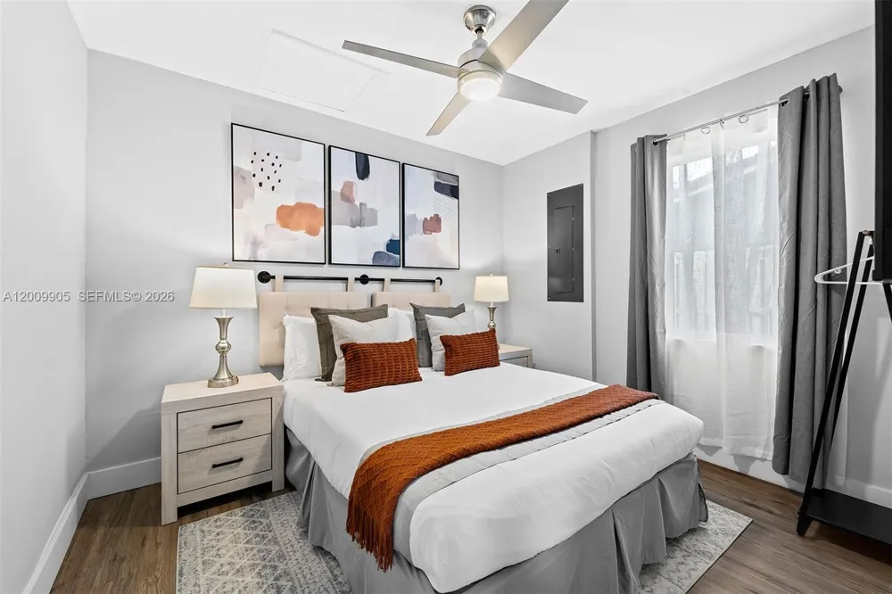 2005 NW 37th St Oakland Park, FL 33309