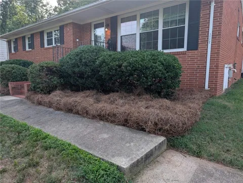 1112 Green Street