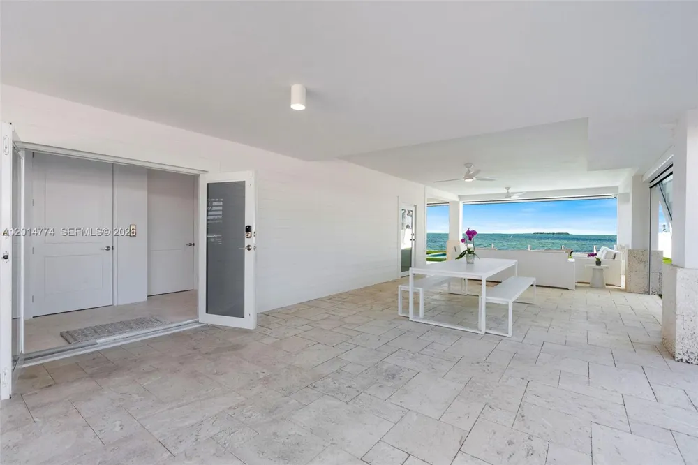 142 Guilford Ct Tavernier, FL 33070