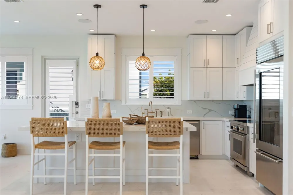 142 Guilford Ct Tavernier, FL 33070