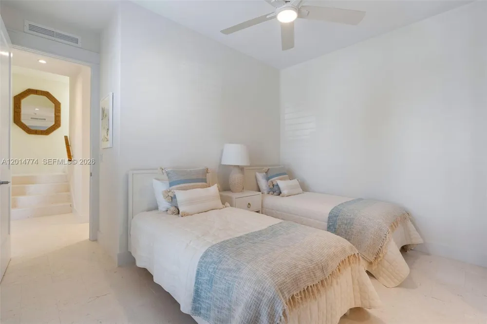 142 Guilford Ct Tavernier, FL 33070