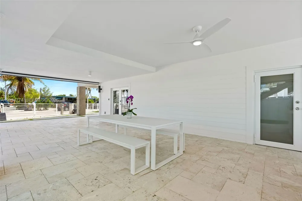 142 Guilford Ct Tavernier, FL 33070