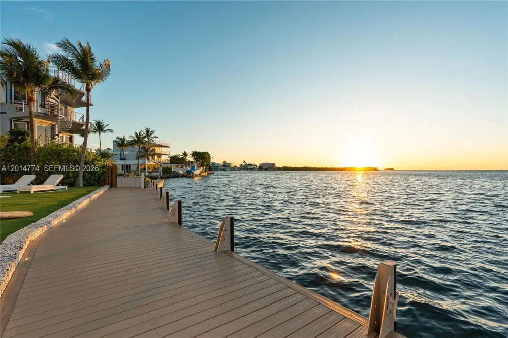142 Guilford Ct Tavernier, FL 33070
