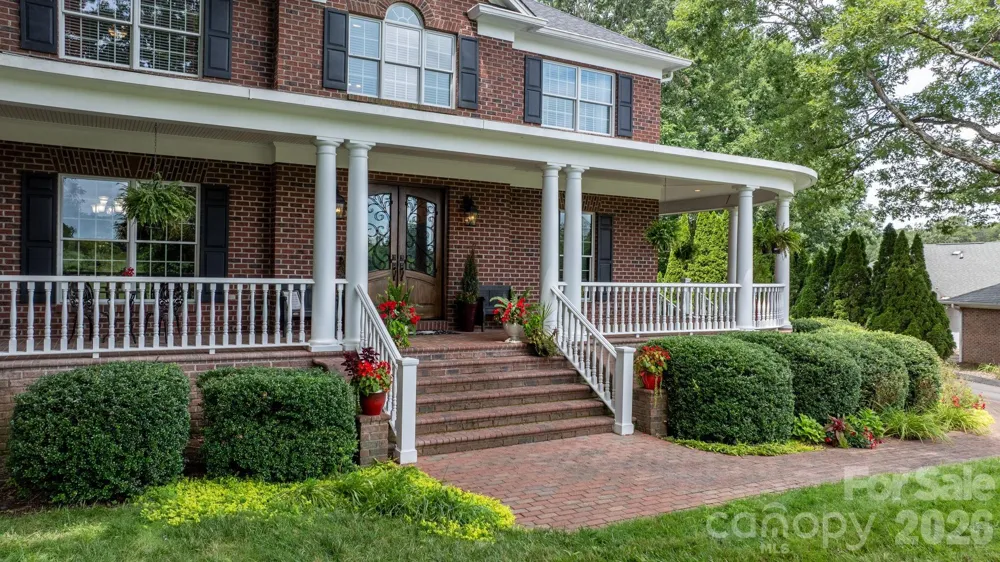 3740 Pinecrest Drive NE Hickory, NC 28601