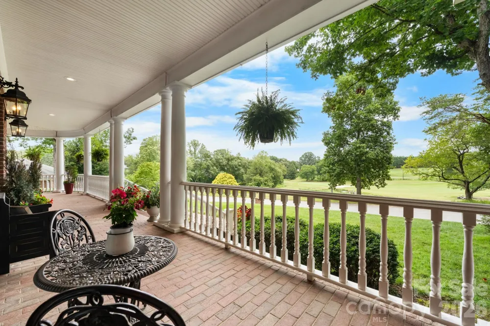 3740 Pinecrest Drive NE Hickory, NC 28601
