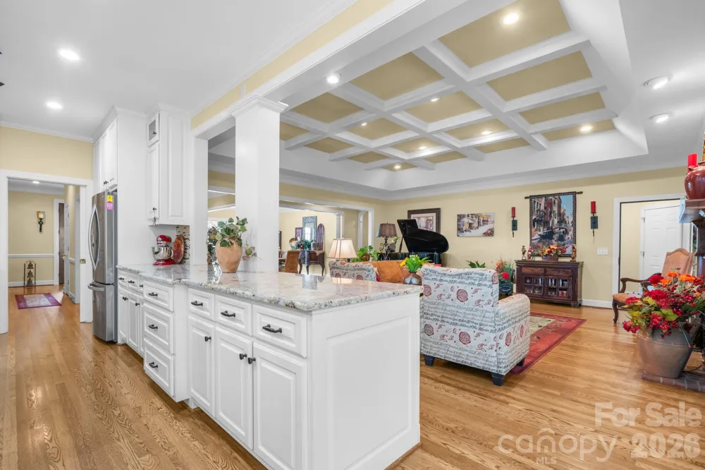 3740 Pinecrest Drive NE Hickory, NC 28601