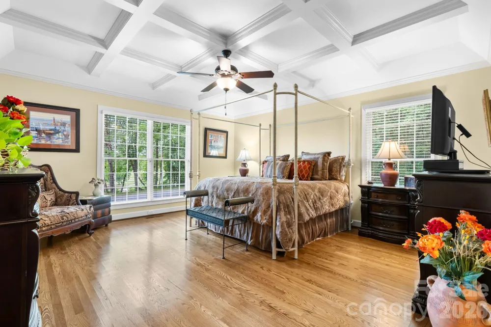 3740 Pinecrest Drive NE Hickory, NC 28601
