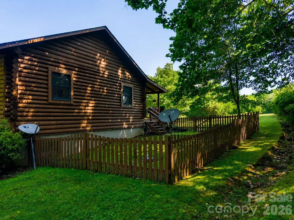 91 Tibi Lane Waynesville, NC 28785