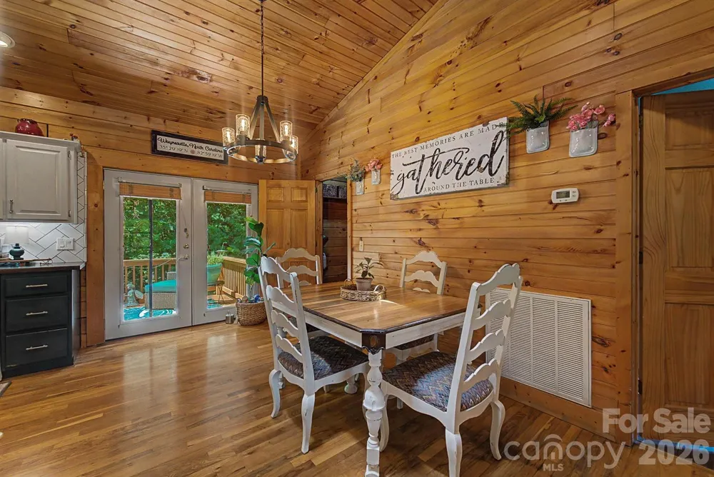 91 Tibi Lane Waynesville, NC 28785
