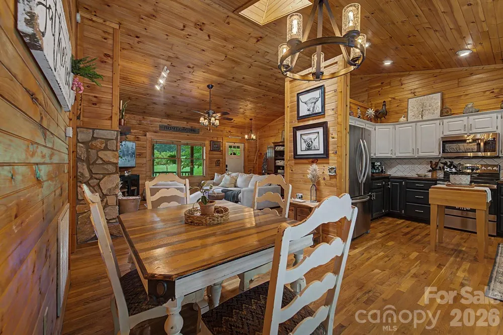 91 Tibi Lane Waynesville, NC 28785
