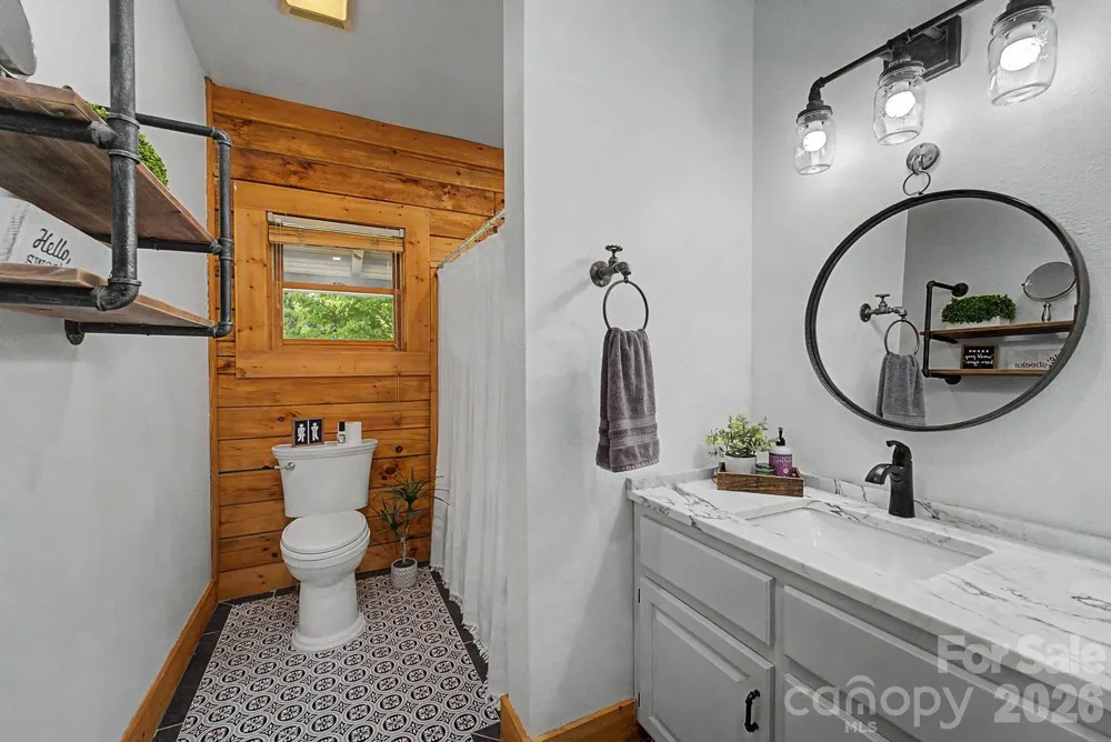 91 Tibi Lane Waynesville, NC 28785