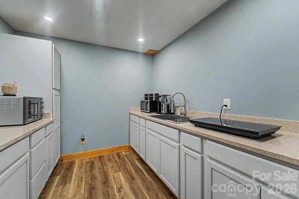 91 Tibi Lane Waynesville, NC 28785