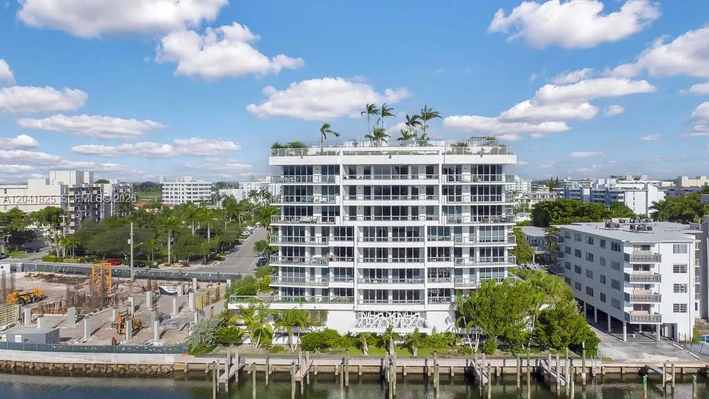 9261 E Bay Harbor Dr #507 Bay Harbor Islands, FL 33154