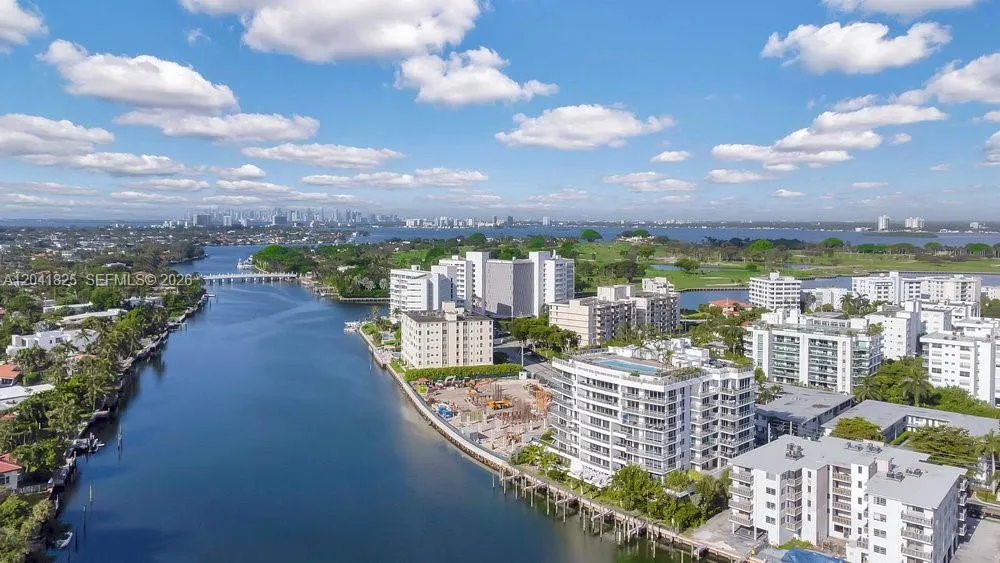 9261 E Bay Harbor Dr #507 Bay Harbor Islands, FL 33154