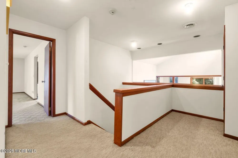 6 Sugar Lane Holmdel, NJ 07733