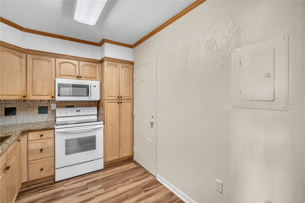 1950 S Ocean Dr #MN Hallandale Beach, FL 33009