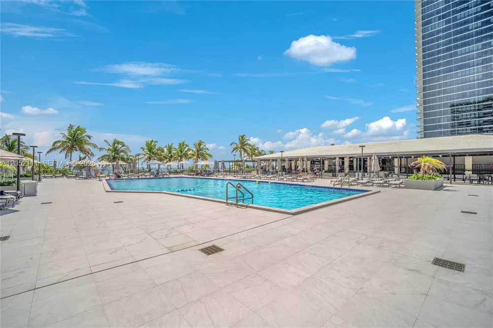 1950 S Ocean Dr #MN Hallandale Beach, FL 33009