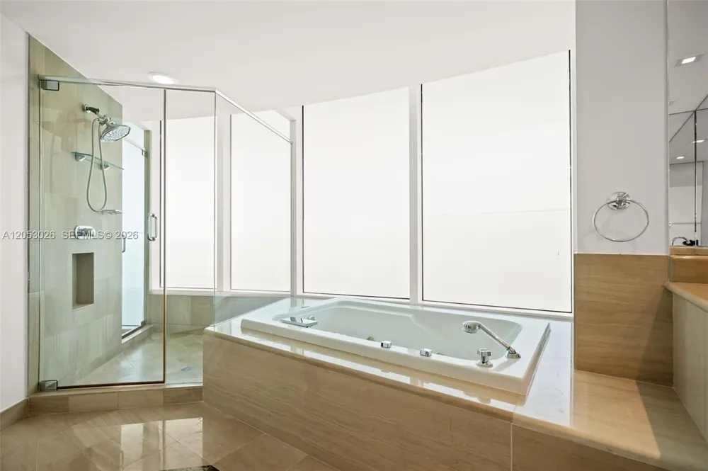 1643 Brickell Ave #702 Miami, FL 33129