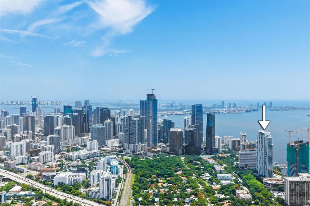 1643 Brickell Ave #702 Miami, FL 33129