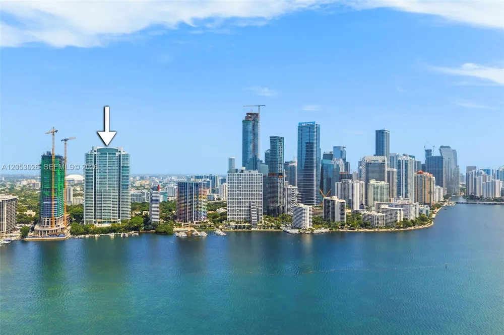 1643 Brickell Ave #702 Miami, FL 33129