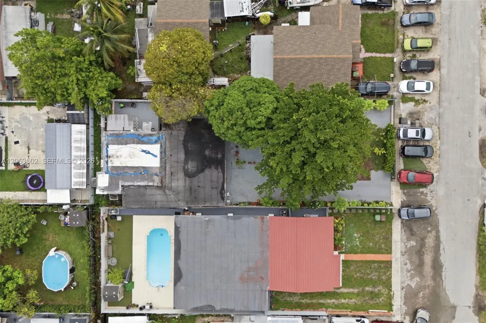 419 SE 3rd St Hialeah, FL 33010