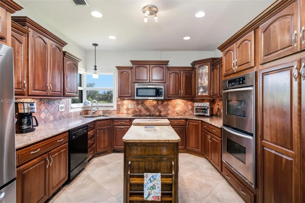 24280 SW 182nd Ave Homestead, FL 33031