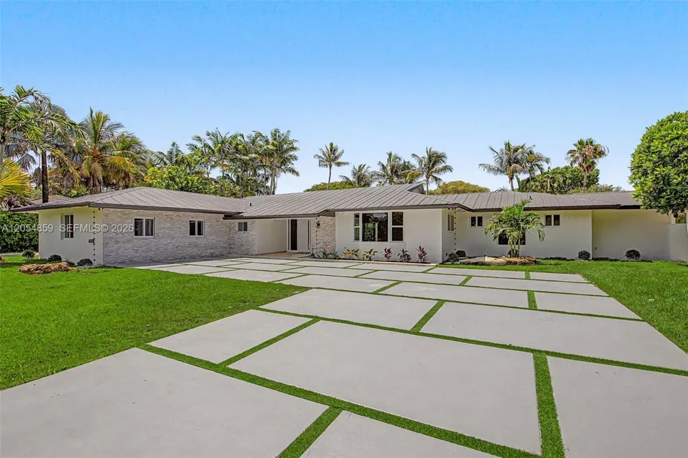 8600 SW 162nd Street Palmetto Bay, FL 33157