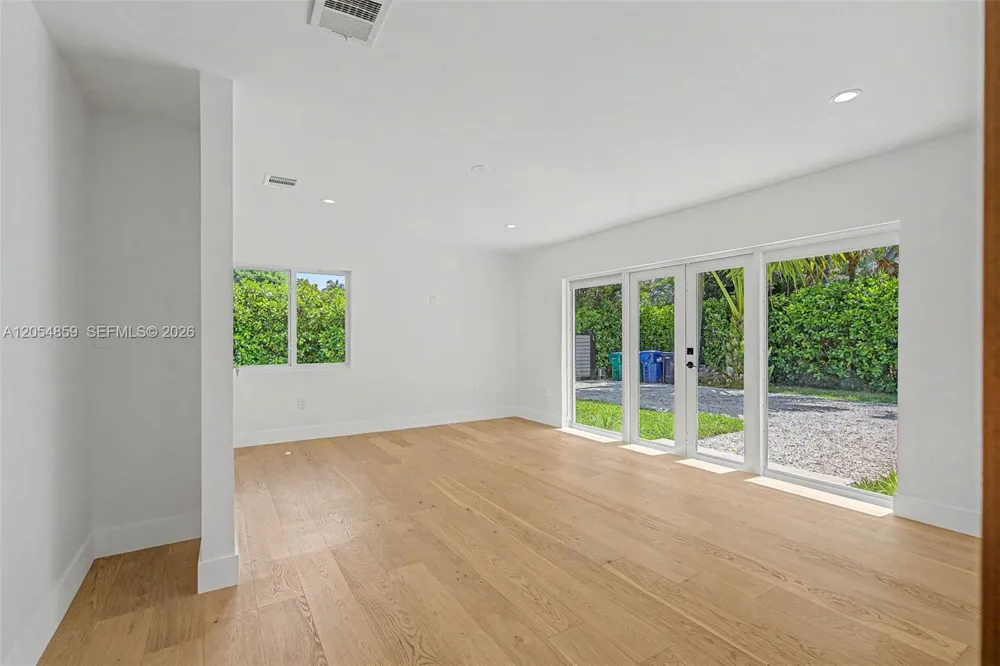 8600 SW 162nd Street Palmetto Bay, FL 33157