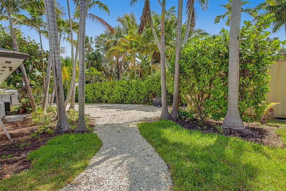 8600 SW 162nd Street Palmetto Bay, FL 33157