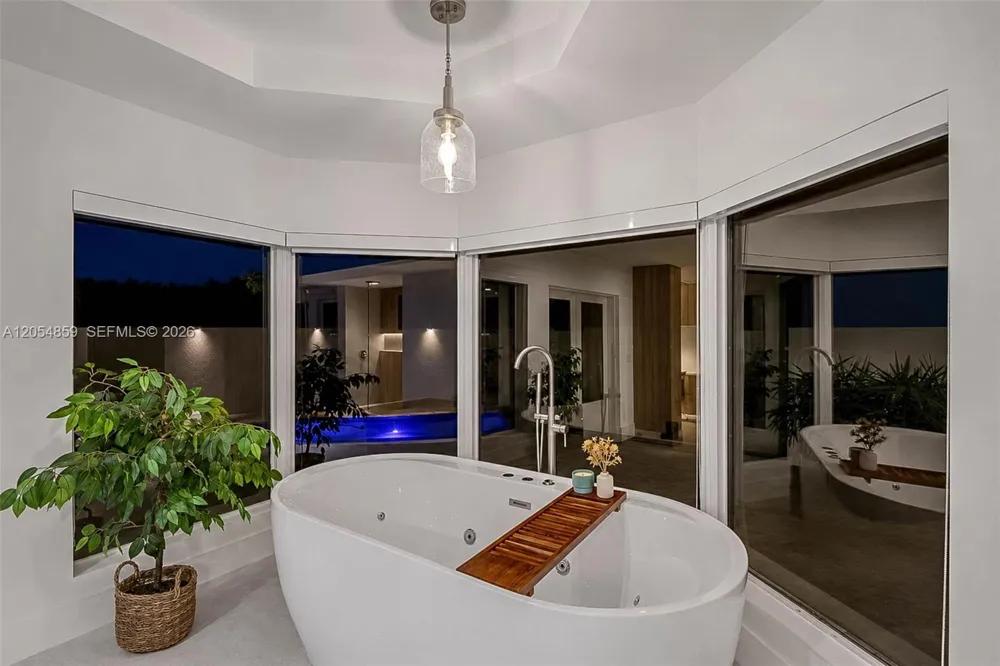 8600 SW 162nd Street Palmetto Bay, FL 33157