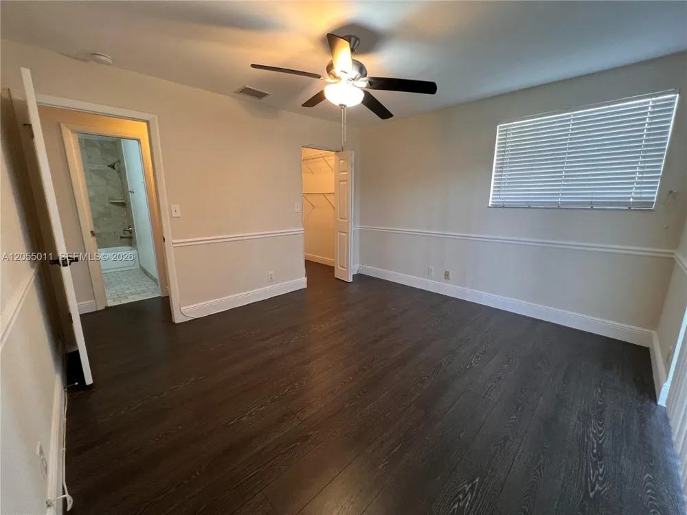 2762 S University Dr #9D Davie, FL 33328
