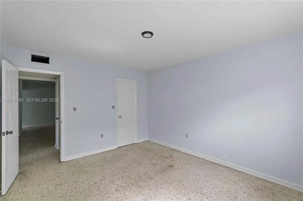 1250 W 26th Pl #108 Hialeah, FL 33010