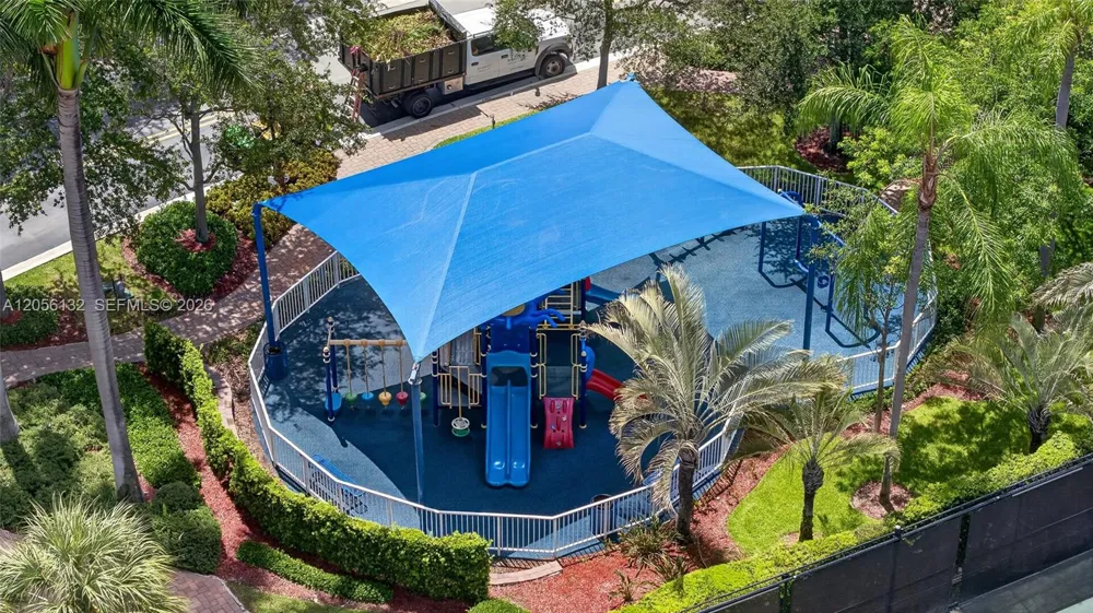 3600 Mystic Pointe Dr #310 Aventura, FL 33180
