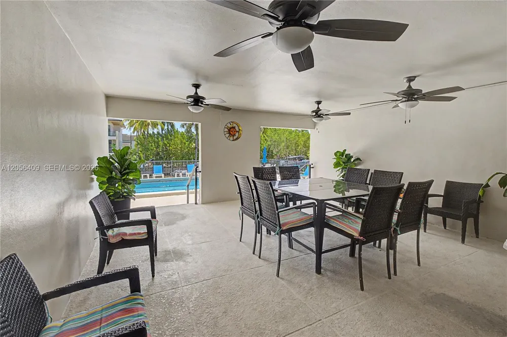 6815 Edgewater Dr #201 Coral Gables, FL 33133