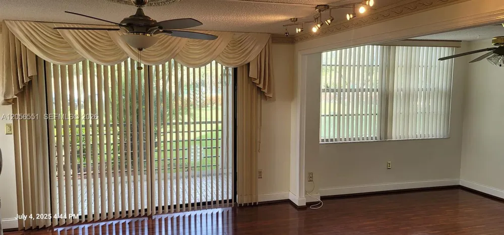 1300 Saint Charles Pl #L19 Pembroke Pines, FL 33026