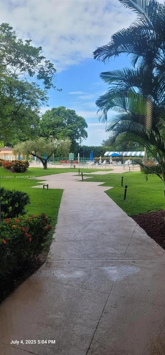 1300 Saint Charles Pl #L19 Pembroke Pines, FL 33026