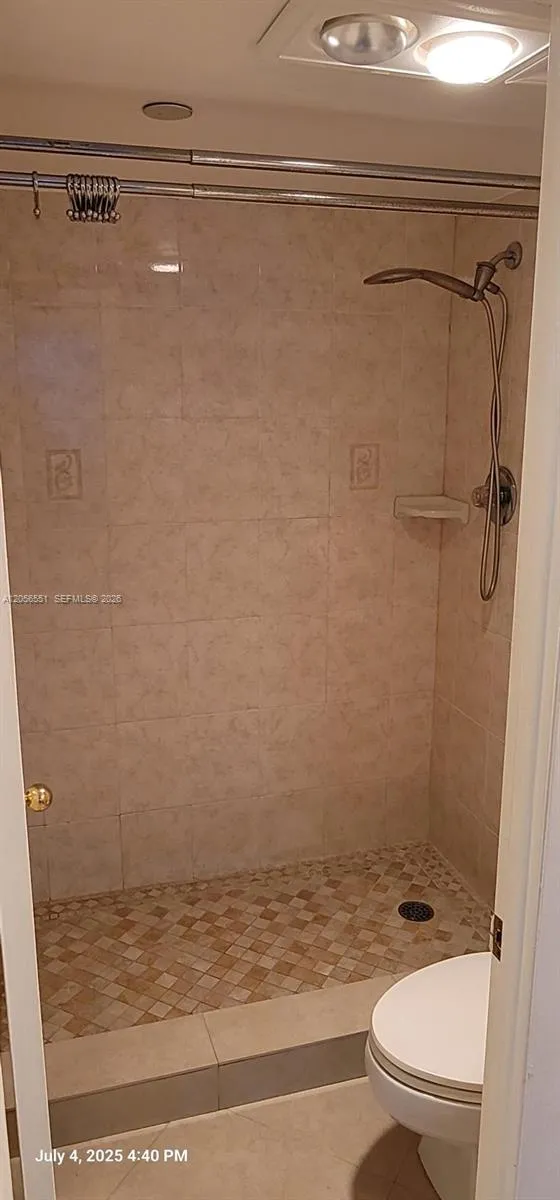 1300 Saint Charles Pl #L19 Pembroke Pines, FL 33026