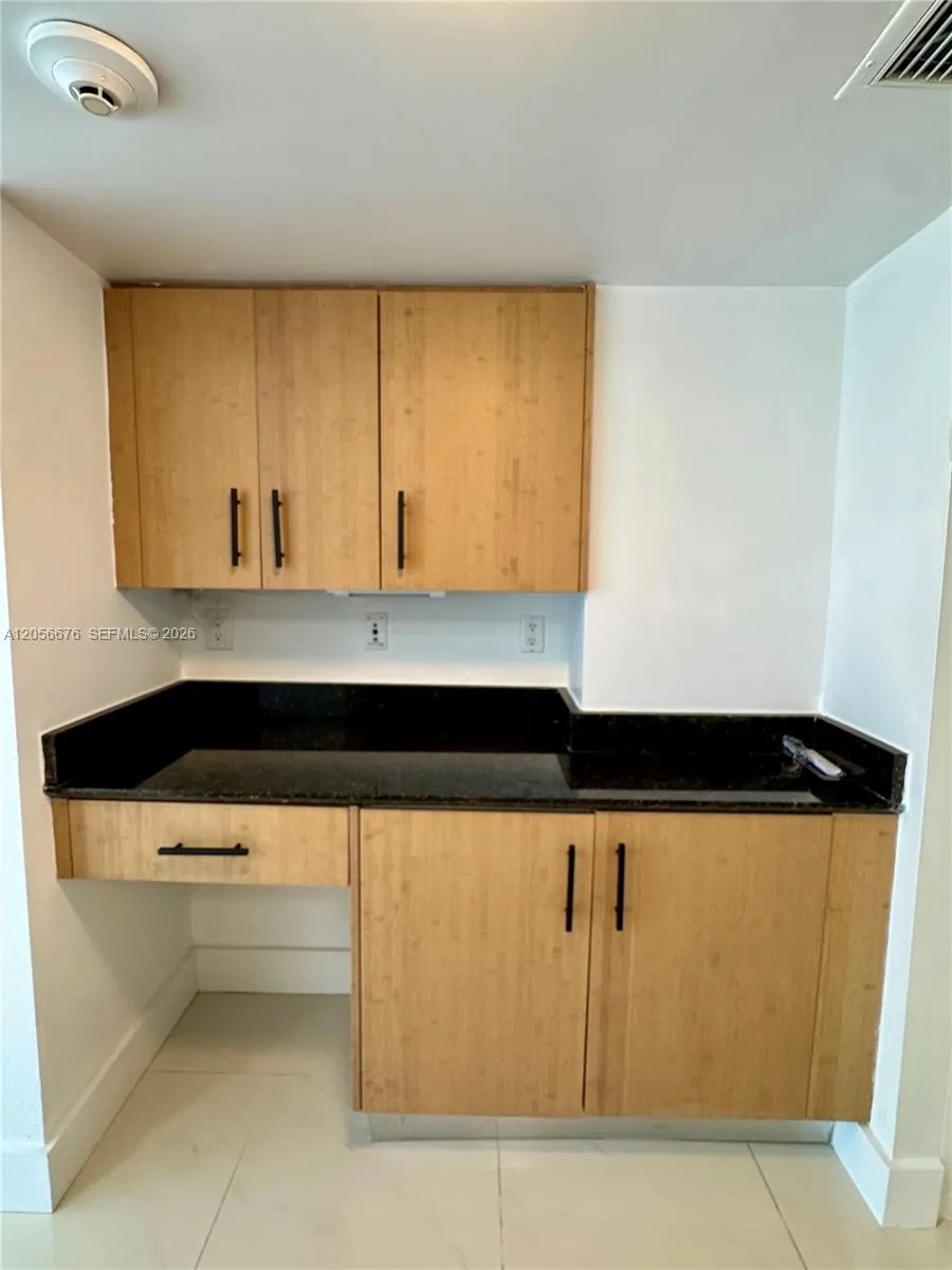 10275 Collins Ave #316 Bal Harbour, FL 33154
