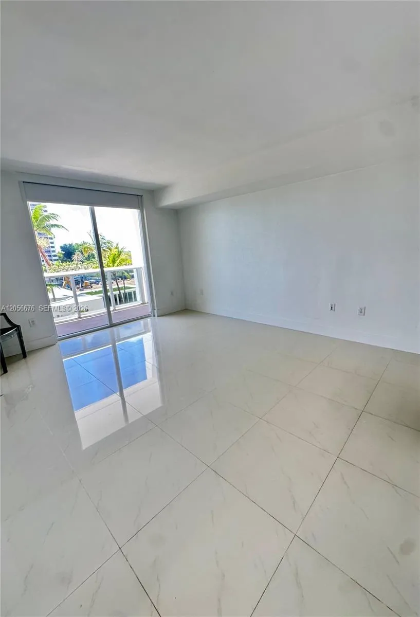 10275 Collins Ave #316 Bal Harbour, FL 33154