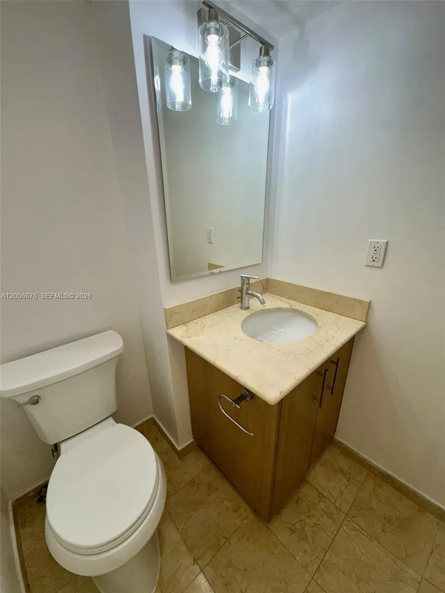 10275 Collins Ave #316 Bal Harbour, FL 33154