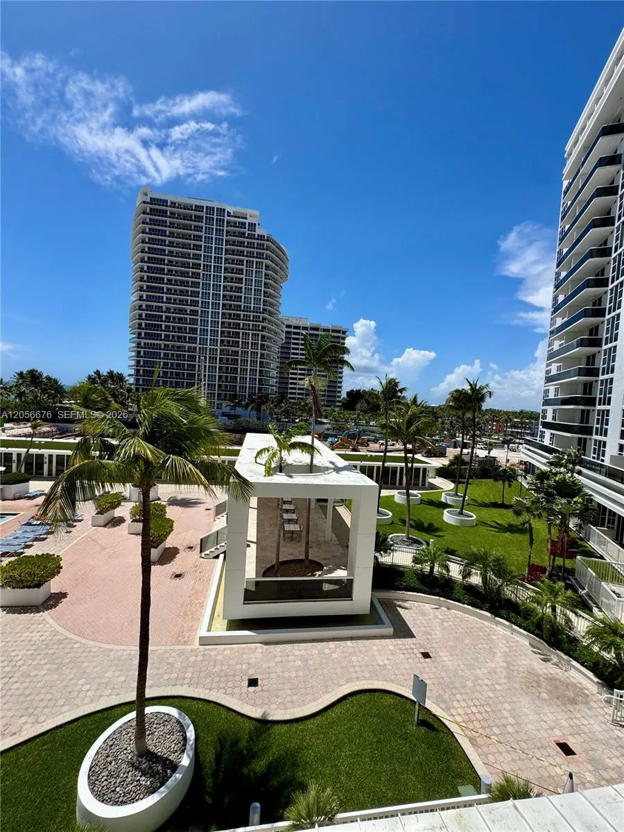 10275 Collins Ave #316 Bal Harbour, FL 33154