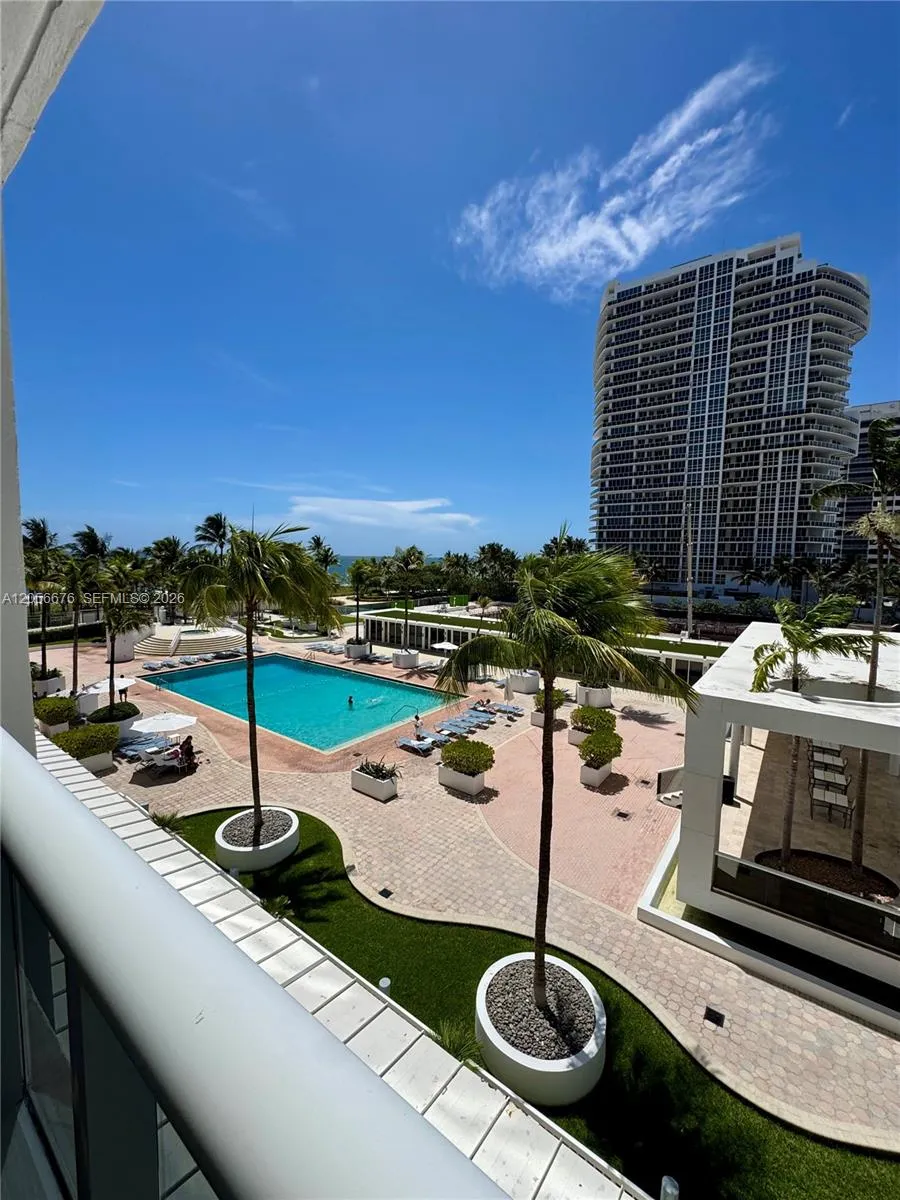 10275 Collins Ave #316 Bal Harbour, FL 33154