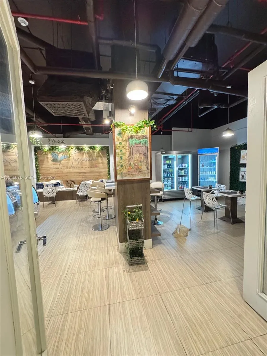 10275 Collins Ave #316 Bal Harbour, FL 33154