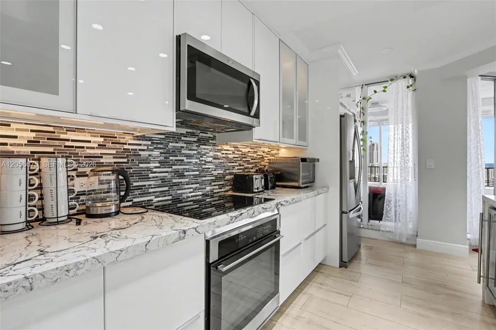 300 Three Islands Blvd #PH3A Hallandale Beach, FL 33009