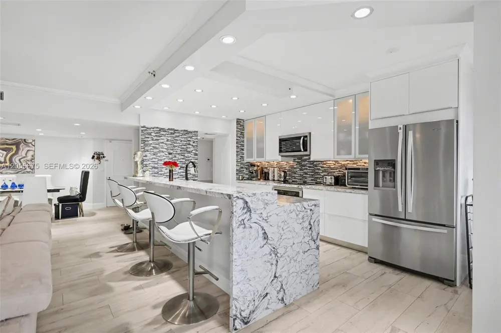 300 Three Islands Blvd #PH3A Hallandale Beach, FL 33009