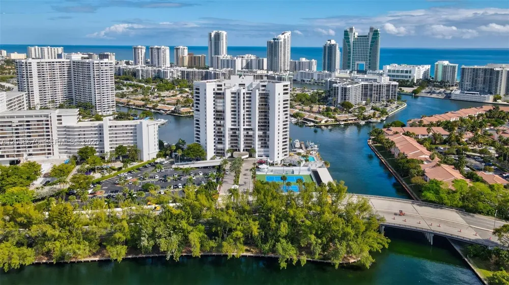 300 Three Islands Blvd #PH3A Hallandale Beach, FL 33009