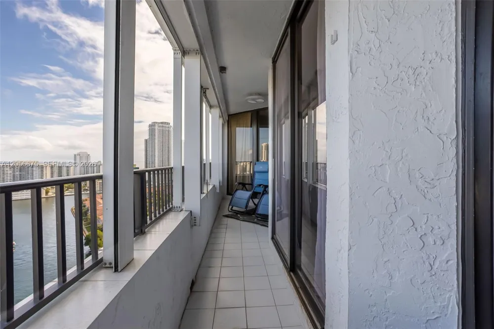 300 Three Islands Blvd #PH3A Hallandale Beach, FL 33009