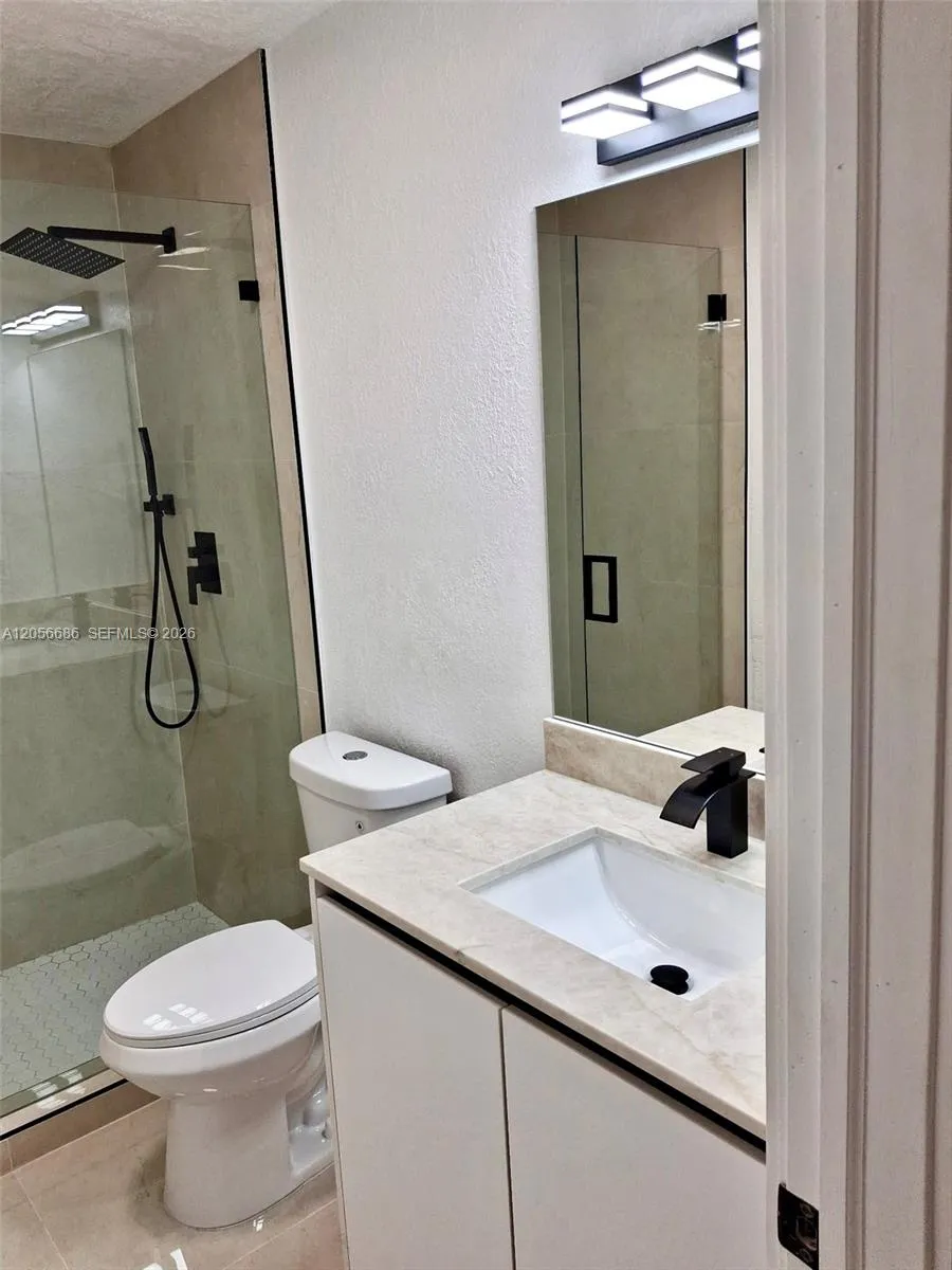 17981 NW 22nd Ct Miami Gardens, FL 33056