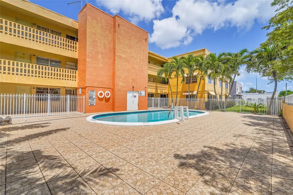 1851 NE 168th St #A8 North Miami Beach, FL 33162