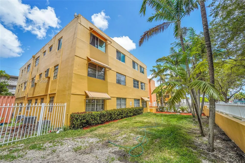 1851 NE 168th St #A8 North Miami Beach, FL 33162